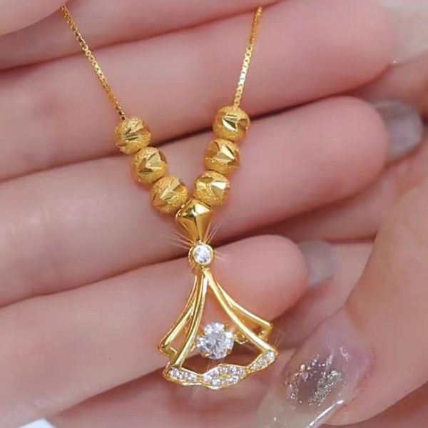 Strands Strings Genuine 18K Gold Diamond Ginkgo Folhas de pingente de folhas para mulheres Cadeia de pescoço de zircão simples Presentes de jóias finas 230625