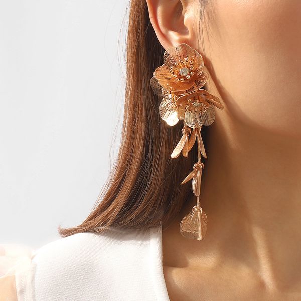 Baumeln Kronleuchter Luxus Lange Metall Blume Quaste Ohrringe für Frauen Persönlichkeit Temperament Goldene Ohrringe Schmuck Großhandel 230621
