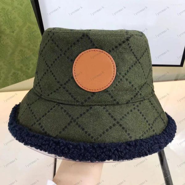 Chapéus de aba larga chapéu de balde de designer de inverno para mulheres masculinas planas ajustadas quentes de luxo gorro letras de marca estampado Dobby