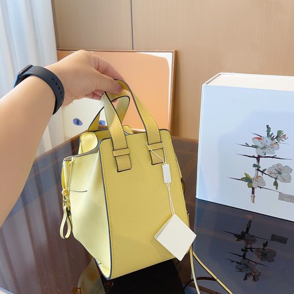 Kadın Tote Çanta Kat Kara Torbası Omuz Crossbody Hamak Çantaları Sıradan Çantalar Yeni Moda Çantası Mini Deri Alışveriş Çantası