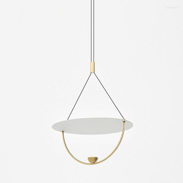 Подвесные лампы постмодернистская креативная золотая металлическая лампа краска Nordic Белый круглый светодиодный ресторан спальня