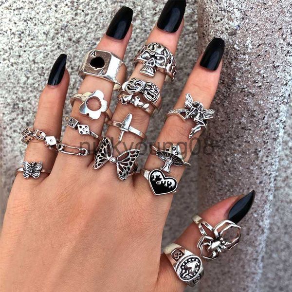 Conjunto de anéis de banda Punk Gothic Heart Ring para mulheres Black Dice Vintage Spades Ace Silver Color Banhado Retro Rhinestone Charm Jóias de dedo x0625