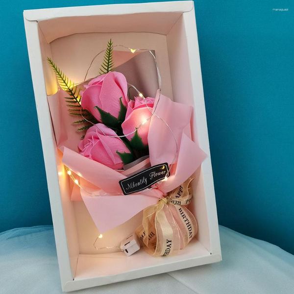Fiori decorativi Bouquet di fiori artificiali di rosa di sapone con decorazione di nozze a luce LED Souvenir San Valentino per regalo di un'amica