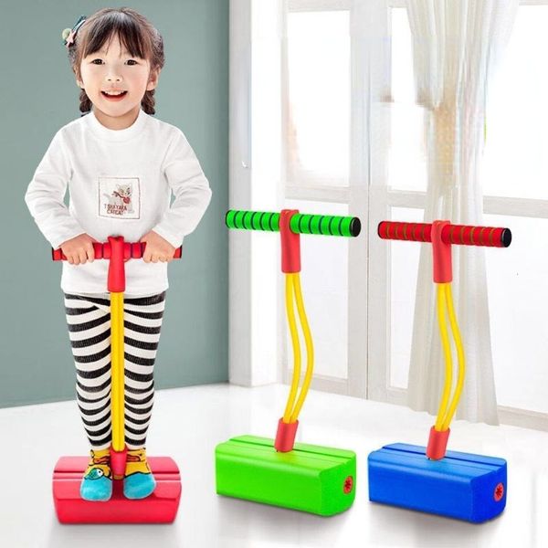 Sportspielzeug Kinder Sportspiele Spielzeug Schaum Pogo Stick Jumper Indoor Outdoor Spaß Fitnessgeräte Verbessern Sie die Sprungkraft Sensorisches Spielzeug für Jungen Mädchen Geschenk 230625