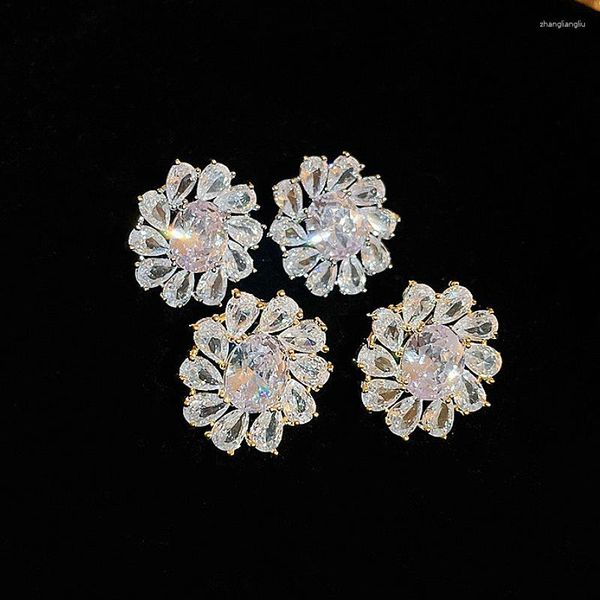 Orecchini a bottone CAOSHI Bright Zirconia Ear Lady Fancy Flower per cerimonia di fidanzamento Accessori eleganti Gioielli chic da donna