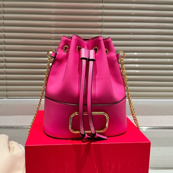 Borse a secchiello fucsia di design per le donne Borsa da sera di lusso Borse a tracolla a catena da donna Borsa per la spesa di grande capacità Portafogli moda tinta unita 230711bj