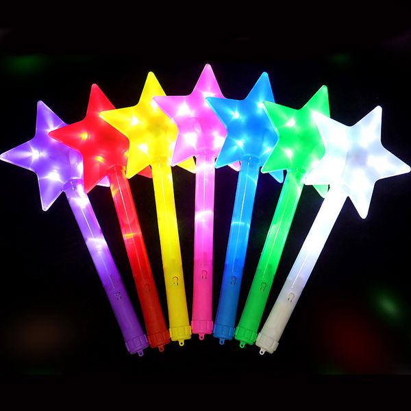 Bastões de luz de LED com flash de estrela de cinco pontas Bastão de brilho de estrela de cinco pontas com iluminação Varinha pisca-pisca Princesa Menina Presente Festa Aniversário Suprimentos 230625