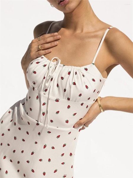 Lässige Kleider Frauen ärmelloses Erdbeer-Rosen-Druck-Sling-Kleid 2023 Sommer hohe Taille Schnürung quadratischer Kragen Damen A-Linie mittellange Robe