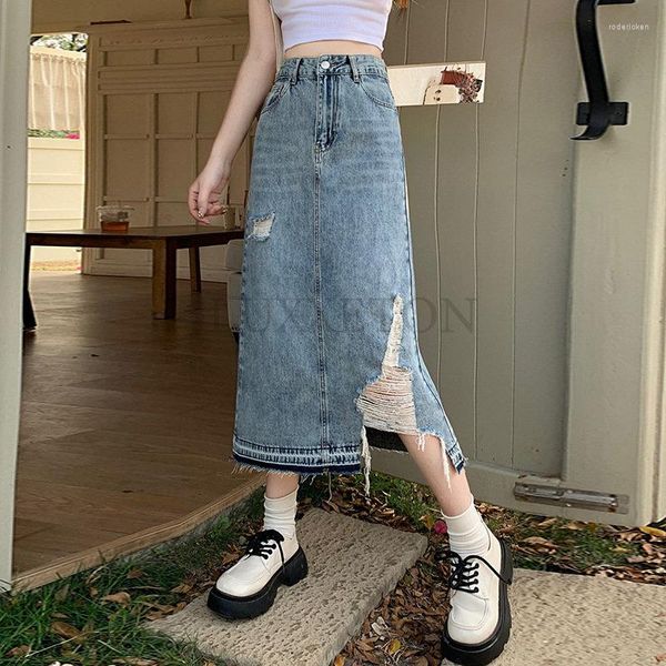 Röcke Denim Denim Women Hole Ripped Spring Streetwear High Taille Vintage Y2K Chic American Style Slit Entworfene Frau modisch