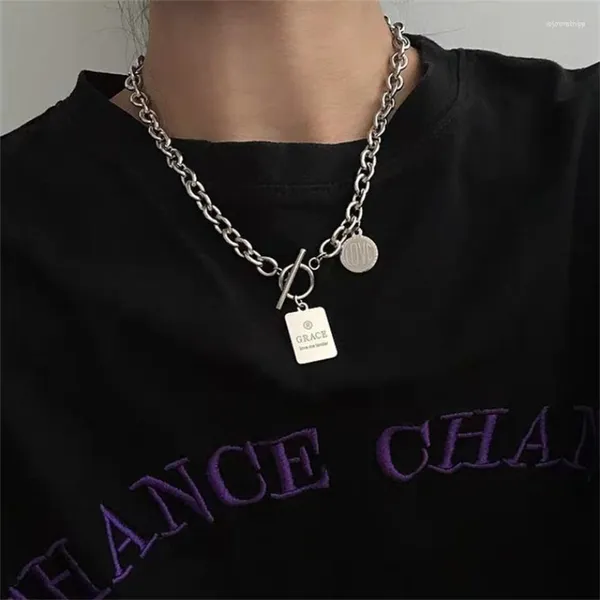 Catene Harajuku Dark Style Round Square Sign Combination Letters Collana corta in acciaio inossidabile Catena clavicola in titanio