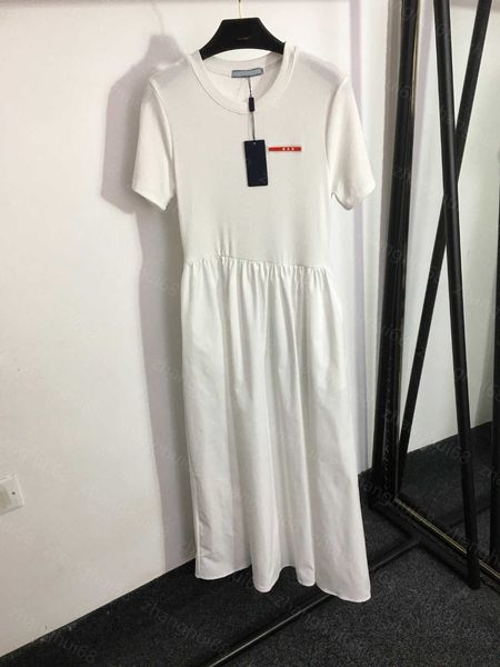 23ss abbigliamento da donna firmato abiti estivi abito da donna decorazione con nastro a lettere rosse parte superiore del corpo sottile splicing fondo spalmato abito a maniche corte abbigliamento donna