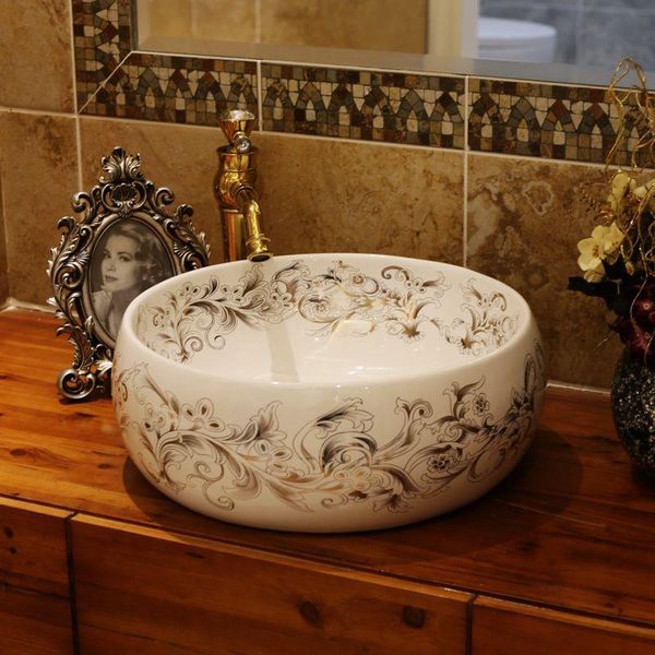 Pias de lavatório de arte em cerâmica de estilo vintage europeu Lavatório de bancada para banheiro Vaidades pia de cerâmica de furo único Tpkbv