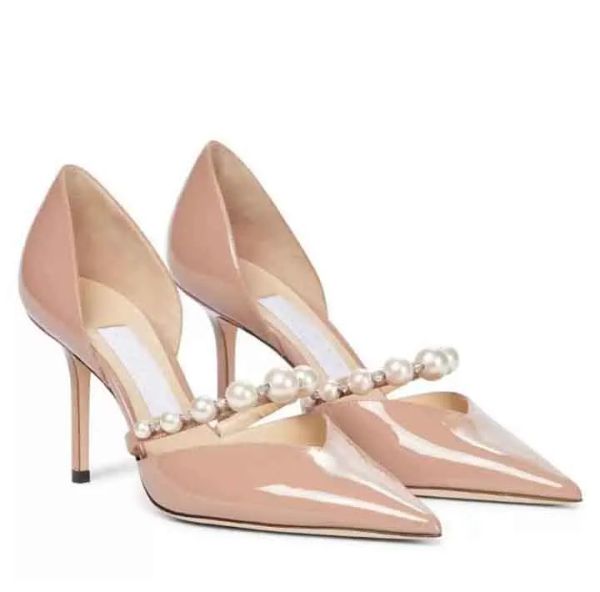 Donne in abbigliamento da donna Pompa di marchi di lusso scarpe ad alto tallone Aurelie sandali latte in pelle brevettata e abbellimento perla weddi ydp