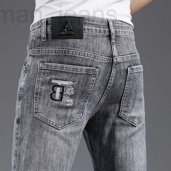 Jeans da uomo firmati 8A Top Original B urberry Pantaloncini e pantaloni negozio online Primavera New Cotton Versione coreana Slim Fit Brand Smoky Grey Embroidery