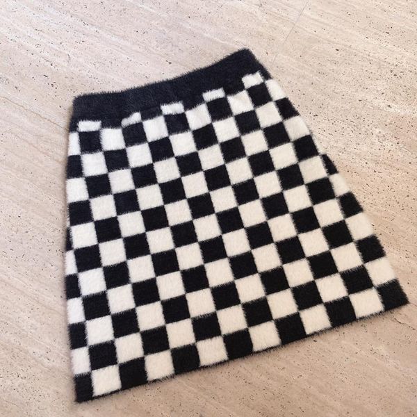 Röcke Harajuku Gestrickte Rock Frauen Schwarz Und Weiß Schachbrett Elastische Taille Plaid A-Line Mini Kawaii Kleidung