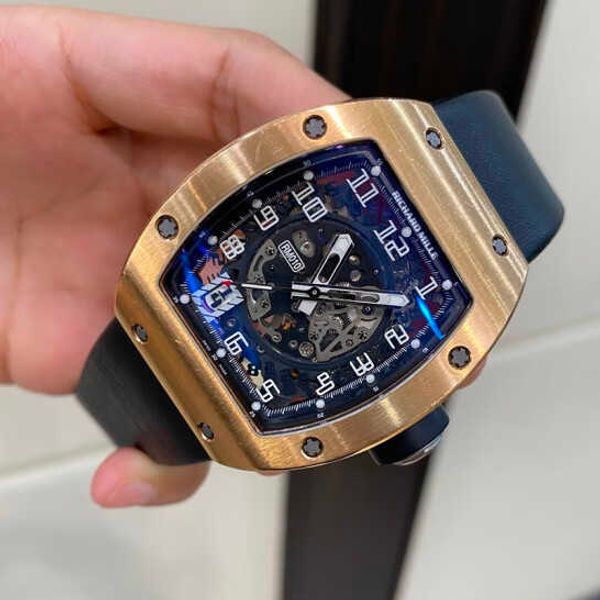 Richarmill Tourbillon Relógios Relógios de pulso mecânicos automáticos Relógio masculino Série Rm010 18k ouro rosa masculino 48x39 3mm Conjunto completo de reciclagem WN 60X7 F644