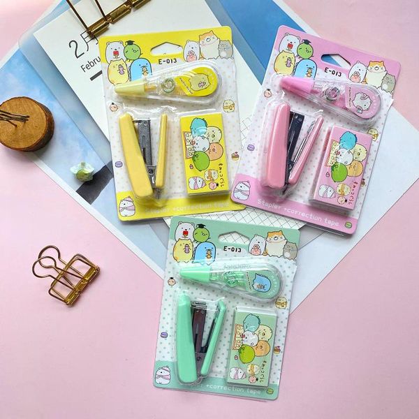 Stapler 12 PC/lotto Mini Sumikko Gurashi Stapler Set Machine di pinza con forniture di rilegatura di Staples Ufficio Staples Fornitori carini