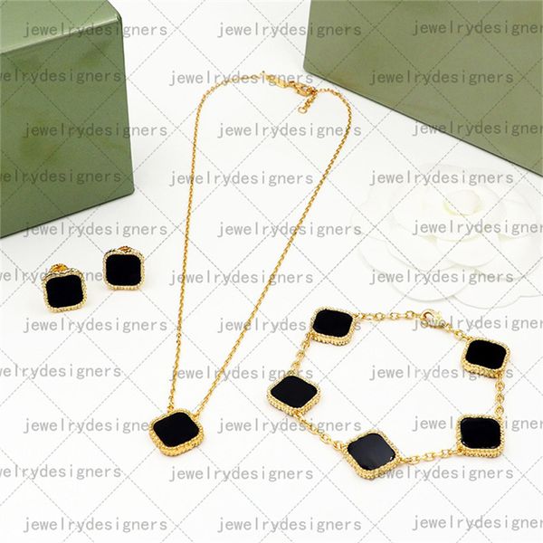 colar de designer colares de trevo de 4 folhas corrente feminina prata ouro jóias sem desbotamento Moda Clássicos Casal Dia de Ação de Graças Mãe irmãs Presente de Festa Colar Cleef