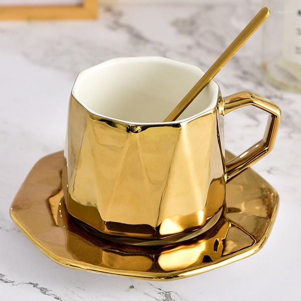 Наборы столовой посуды Golden Edge Кофейная чашка Керамическая кружка для завтрака Молоко Послеобеденная кружка Блюдце Набор Класс Позолоченный костяной фарфор Закусочная тарелка 1 компл.