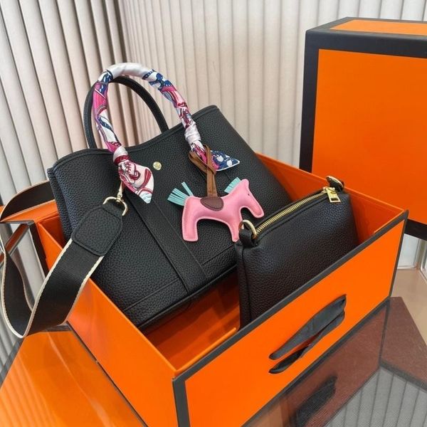 Lüks tasarımcı çantası kadın çanta deri omuz çantası çin yüksek kaliteli crossbody çanta büyük kapasiteli tote çanta moda prenses çantası klasik alışveriş çantası çanta