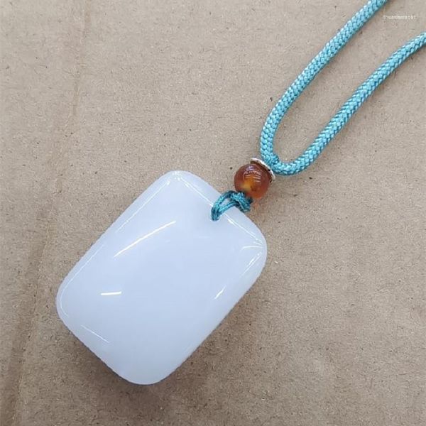 Catene 1PC Collana da uomo con buona corda Natura Pietra di giada bianca Materiale Arrivo Gioielli semplici PER il partito Wearring Shippi gratuito