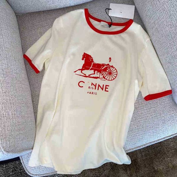 T-shirt da donna T-shirt a maniche corte con stampa CE per le donne all'inizio della primavera nuovo classico top in stile straniero versatile a contrasto di colore