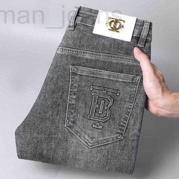 Jeans masculino designer cinza esfumaçado outono e inverno jeans para homens casuais, versáteis, jovens, calças compridas de marcas europeias KCKH