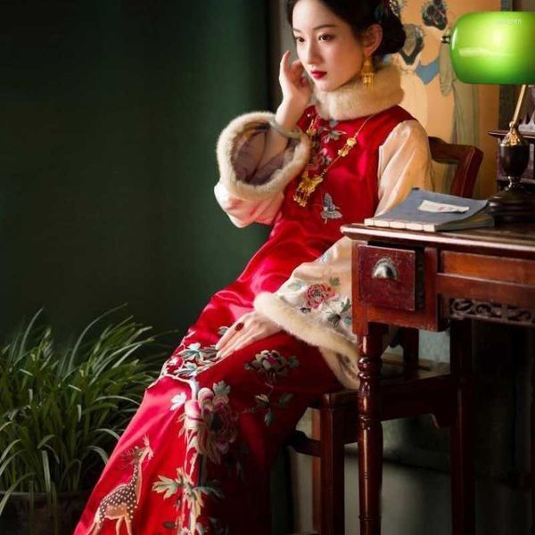 Abbigliamento etnico Rosso Lungo Qipao Ricamo Cotone Abito cinese Hanfu Donna Abito tradizionale Anno Cheongsam Inverno MT814