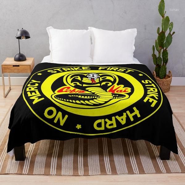 Cobertores Cobra Kai Cobra de flanela super macia cobertor de luxo leve e aconchegante sofá-cama de pelúcia