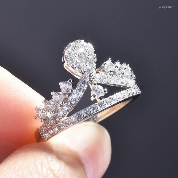 Anelli a grappolo CAOSHI Anello alla moda a forma di corona per le donne Moda da sposa Fede nuziale con zirconi brillanti Accessori per dita color argento