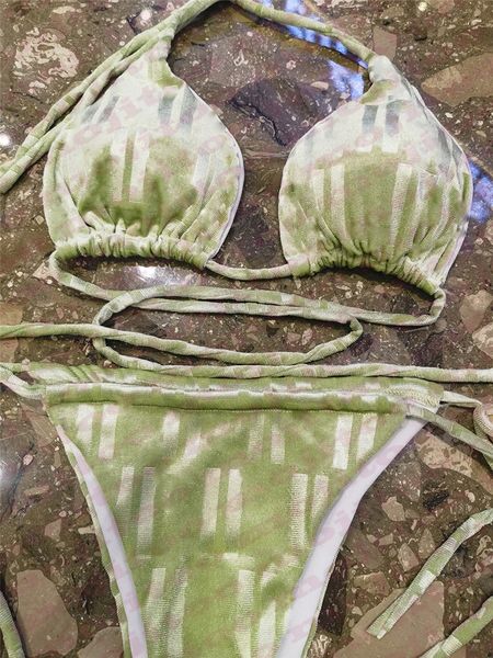 Samt-Bikini-Sets mit Buchstaben, Damen-Designer-Badeanzug, Urlaub, Sommer, Strand, Bodys, Bademode, Design-Badeanzüge