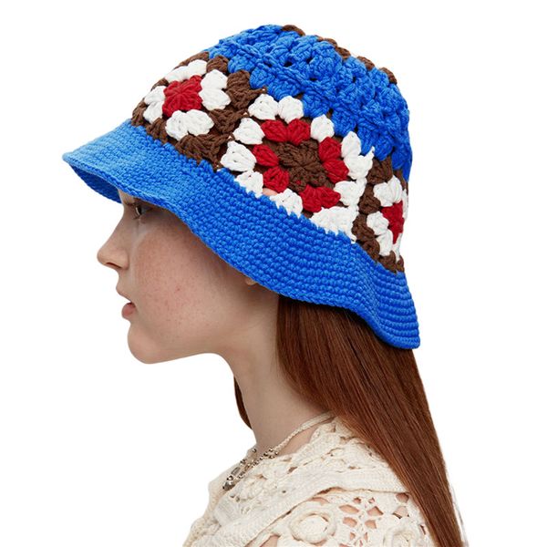 2023 Donne Scava Fuori Cappello da sole Modello di fiore Cappello da bacino fatto a mano all'uncinetto Cappello estivo Boho Cappello da pescatore Cappello lavorato a maglia alla moda all'aperto