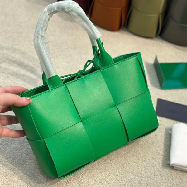 Bolsas de grife de tecido Moda Tricô Mini bolsas de couro genuíno femininas bolsas de ombro transversal com alça bolsa de compras bolsa de praia