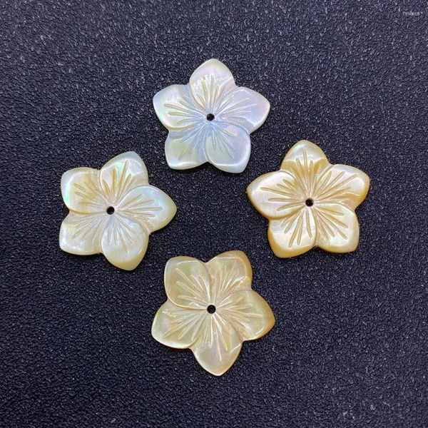 Perline Scultura di conchiglia a forma di fiore bianco e giallo naturale Collana fatta a mano fai-da-te Orecchini Decorazione Gioielli di moda squisiti