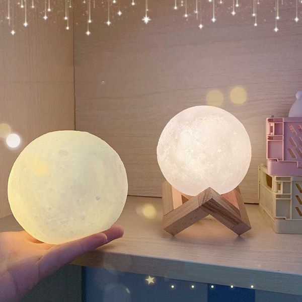 Vendita calda 8 cm LED con supporto elettronico Camera da letto Night s Regalo per bambini Moon Light Home Decor HKD230628