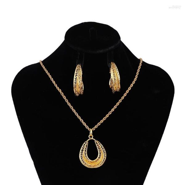 Collana Orecchini Set Colore oro africano Geometria intrecciata Orecchini con ciondoli Accessori per costumi quotidiani Gioielli di lusso squisiti