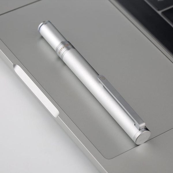 Pens Moonman N1 Kreative Mini Aluminiumlegierung Stahl Silber Brunnen Stift Tasche kurzer Stift extra fein/ fein 0,38/ 0,5 mm Fashion Geschenk