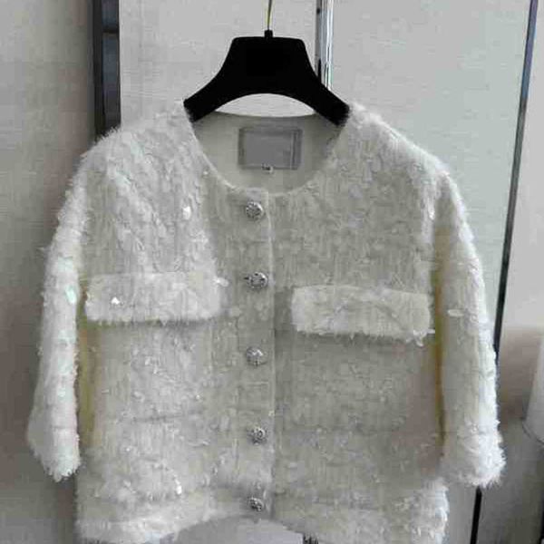 Kadın Ceketleri Tasarımcı Ağır Hizmet Tipi Beyaz Payet Dokuma Yuvarlak Yaka Tasarımı ve Karşı Konulmaz Parıldayan Üst Vücut Büyüleyici Ceket YMLH