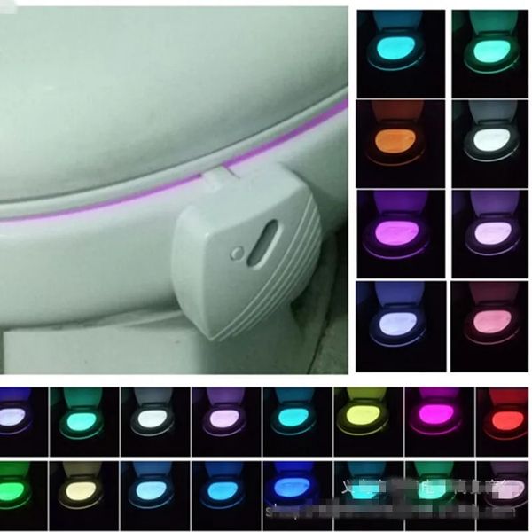 Luz de indução de vaso sanitário de 24 cores Luz de assento de vaso sanitário pendurada Led colorida para tampa de vaso sanitário Luzes noturnas LED Luz noturna