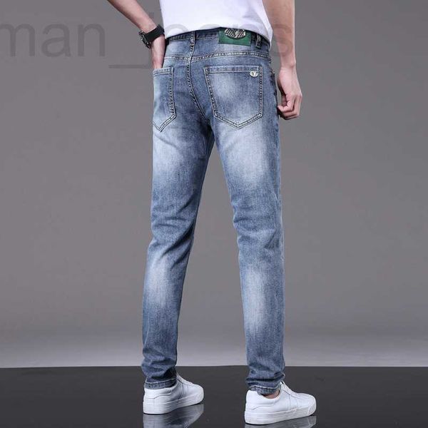 Designer di jeans da uomo Jeans da uomo di fascia alta, nuovi prodotti primaverili ed estivi, piccoli piedini elastici aderenti, versione coreana, abbigliamento da studente alla moda, denim Xintang H7GP