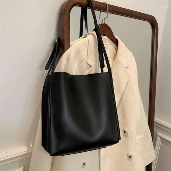 Вечерние сумки в 2023 году, высококачественный плечевой ремень с дизайнерской брошью, женская винтажная сумка из синтетической кожи