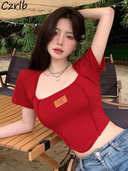Kadın T Shirt Kırmızı Kısa Kollu T-Shirt Kadın İnce Y2k Kırpma Üstleri Seksi Sevimli Yama Tasarımı Yazlık Giysiler Düzensiz Kore Moda Stili
