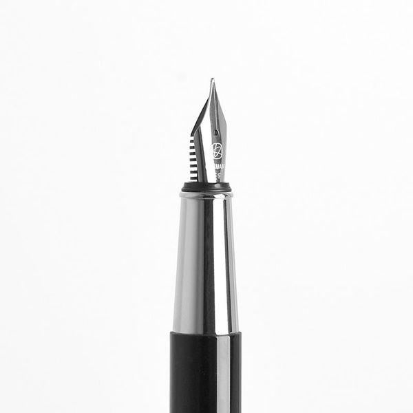 Pens Kaco Brio Black/White Fountain Stift mit Tintenbeutel Aufbewahrungsbeutelkoffer 0,3 mm Nib Metall -Inking -Stift zum Schreiben von Signierstift
