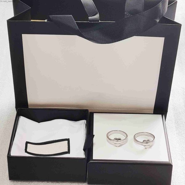 Anelli a fascia Top Luxury Designer Ring Fashion Heart Rings per le donne Design originale Anelli d'amore di grande qualità Fornitura di gioielli all'ingrosso NRJ Z230629