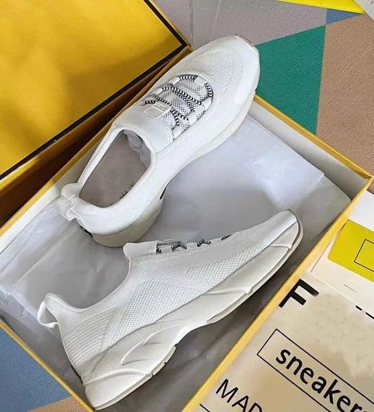 Tasarımcı Ayakkabı Erkekler Daha Hızlı Sneaker Ayakkabı Örgü Nefes Deri Eğitmen Tıknaz Kauçuk Taban Platformu Kaykay Yürüyüş Ünlü Marka İndirim Çift Rahat Ayakkabılar