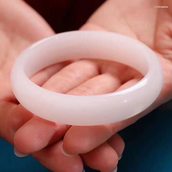 Braccialetto di giada bianca naturale Bracciale da donna Gioielleria raffinata Giada di seta dorata cinese reale Braccialetti di pietra per regali di mamma fidanzata