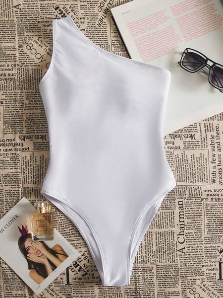 Yüzmek giymek Tek Parça Mayo Kadın Mayo 2023 Yeni Katı Beyaz Tek Omuz Bodysuit Monokini Seksi Tanga Brezilyalı Plaj Mayo XL HKD230628