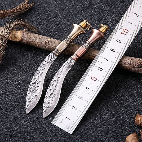 1Pcs R8342 Coltello piccolo machete Lama in acciaio ad alto tenore di carbonio Manico in ottone Lame fisse Coltelli Campeggio esterno Escursionismo Pesca Coltelli di sopravvivenza con fodero in pelle