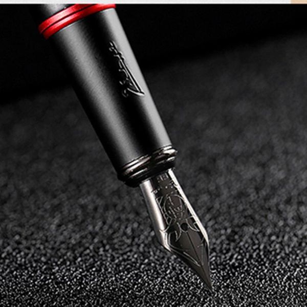 Penne Nuovo Picasso Pimio Black Metal Fountain Penna nera EF/M/Nib piegata 0,38/0,6/1,0 mm Anello rosso Matte Barrel Office Business Ink Penna