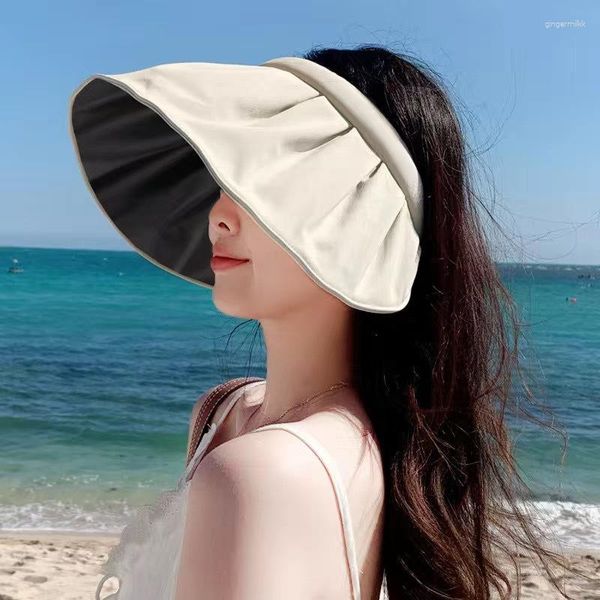 Cappelli a tesa larga 2023 Visiera parasole pieghevole Picnic Beach Protezione UV Berretto a pettine per cappelli da donna all'aperto